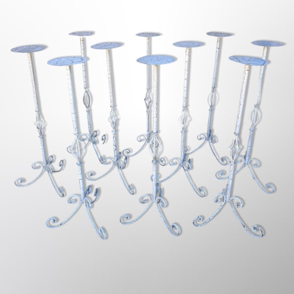 Crackeled Iron Stands for Aisle