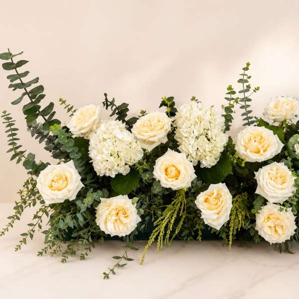 Ivory Garden Meadow – by Romina’s Flowers