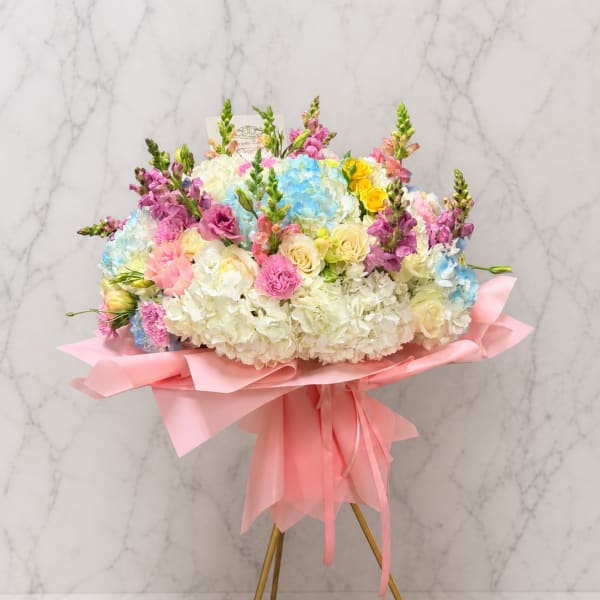 Standing Signature Bouquet