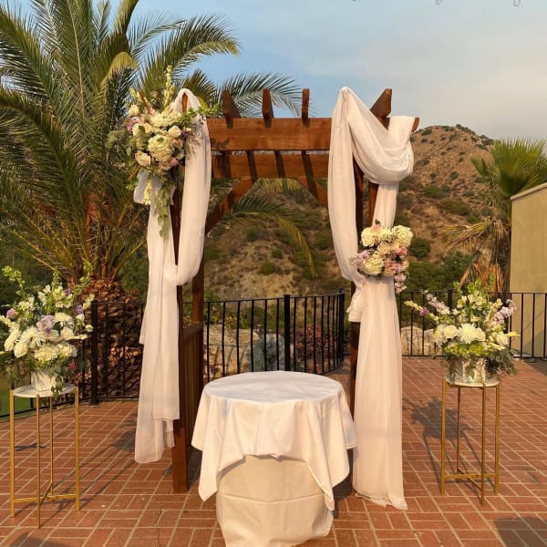 Wedding Centerpiece Arrangement