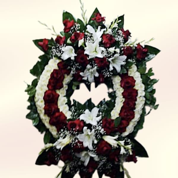 Mirror Sympathy in Red Wreath
