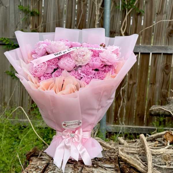 Ramo de peonias+ claveles
