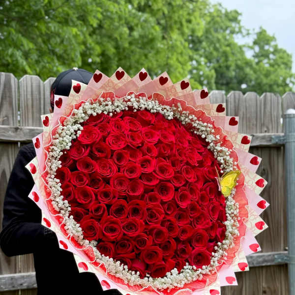 Ramo buchón de 100 rosas