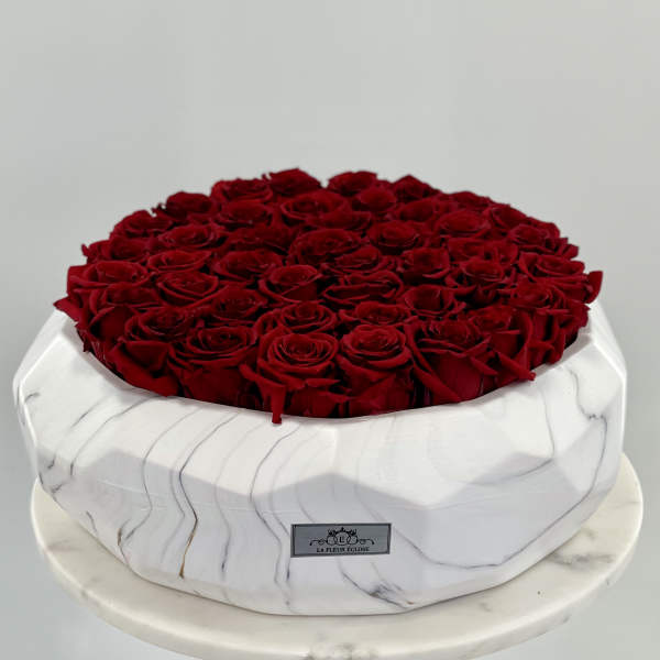 Valentine preserved vase V