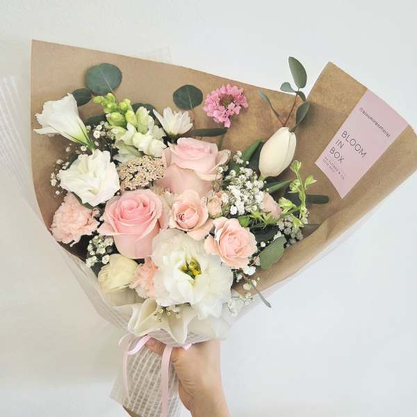 Lovely Day Hand-tied Bouquet