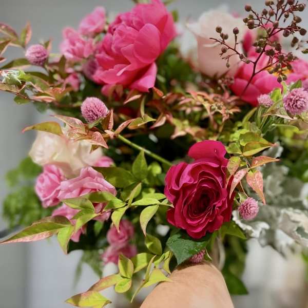SUMMER HAND TIE BOUQUETS