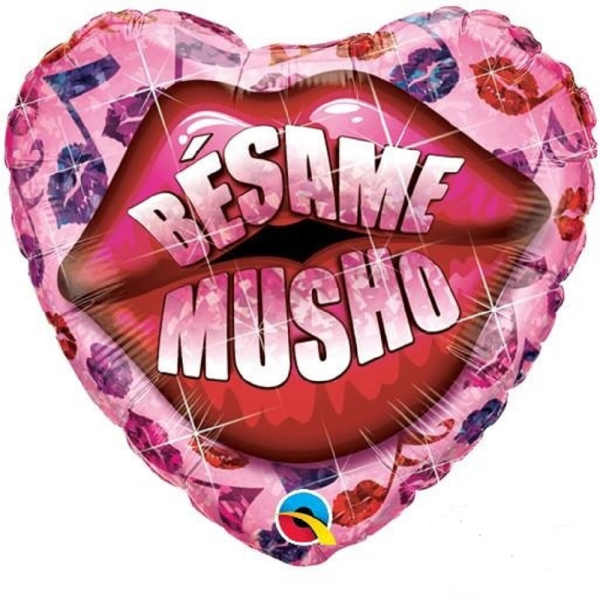 Heart-shaped pink balloon with lips and the words "RÉSAME MUSHO"