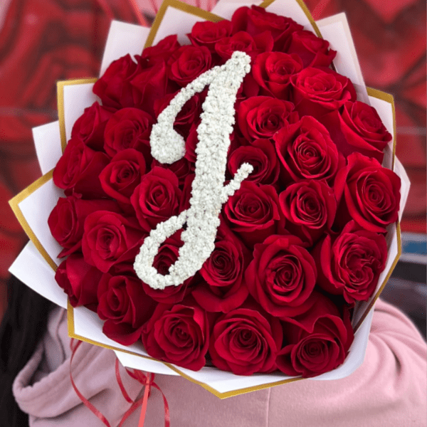 50 Rose Count With Babys Breath Initial