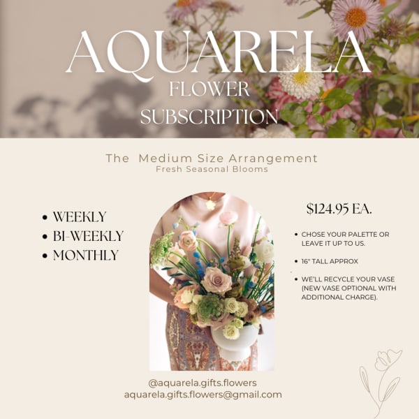 Flower subscription ad with a pastel bouquet in a white vase