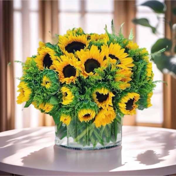 Sunflower bouquet in a clear glass vase
