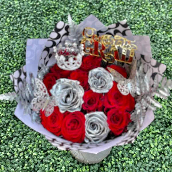 Congrats Grad Platinum Rose Bouquet