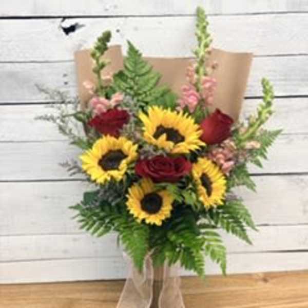 Pet Friendly Sunflower & Rose Bouquet