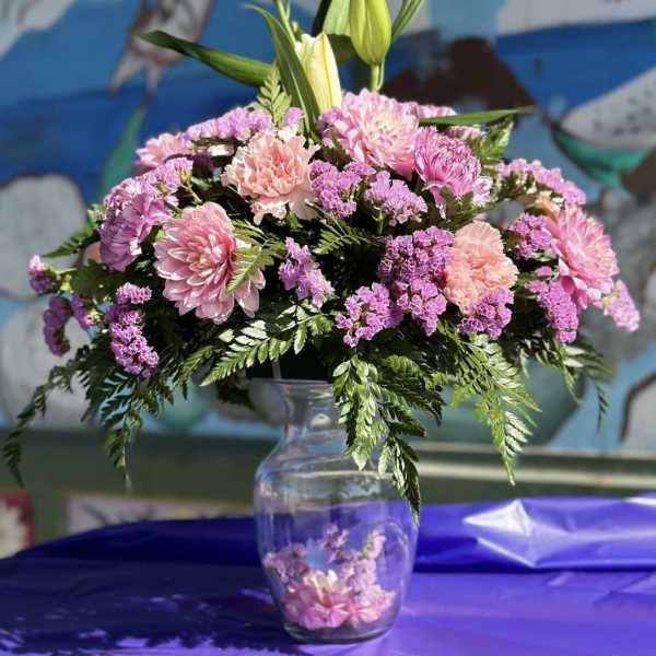 Centerpiece Pink And Purple Statice