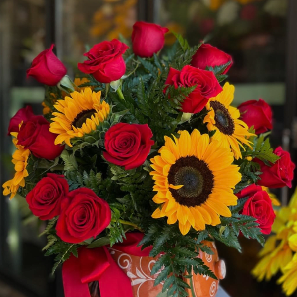 "Ollita" Sunflower And Red Rose Design