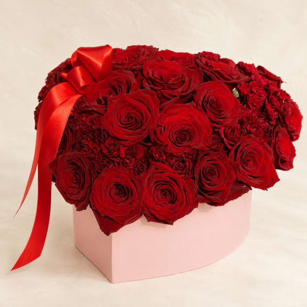 Hebe's Devotion – Luxury Red Rose Heart Box
