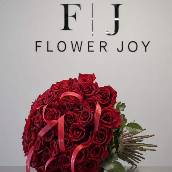 Classic Romance (50 Roses)