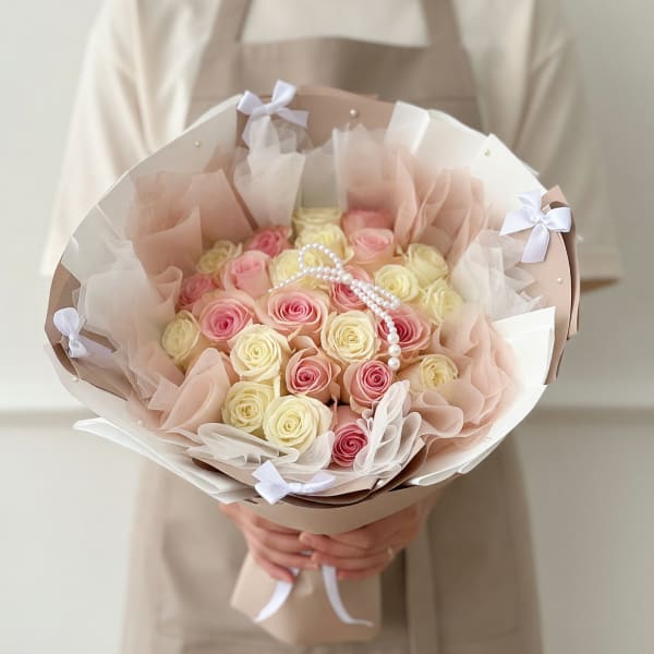 Pearl Blush Rose Bouquet