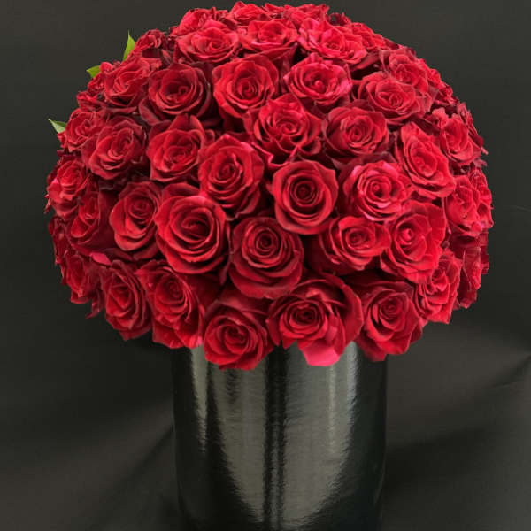 Box Of Ref Roses