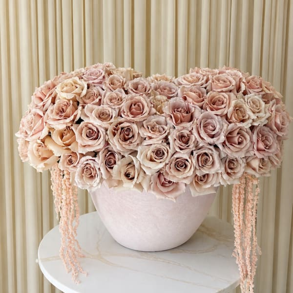 Nude blooms