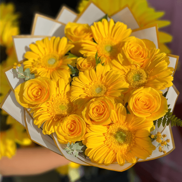Yellow Rose And Gerbera Daisy Bouquet