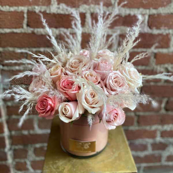Winter Chic - Silver Lake Florist