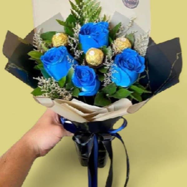 Sapphire & Gold Distinction