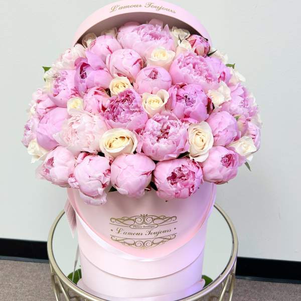 Peonies Heaven Signature Box