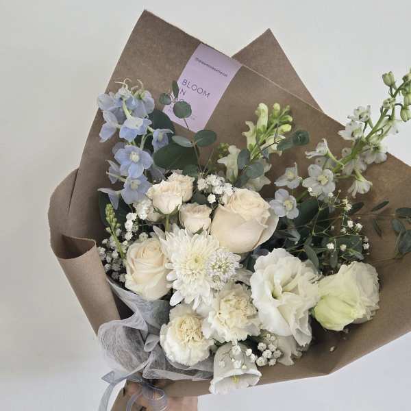 Creamy Sky Hand-tied Bouquet (New!)