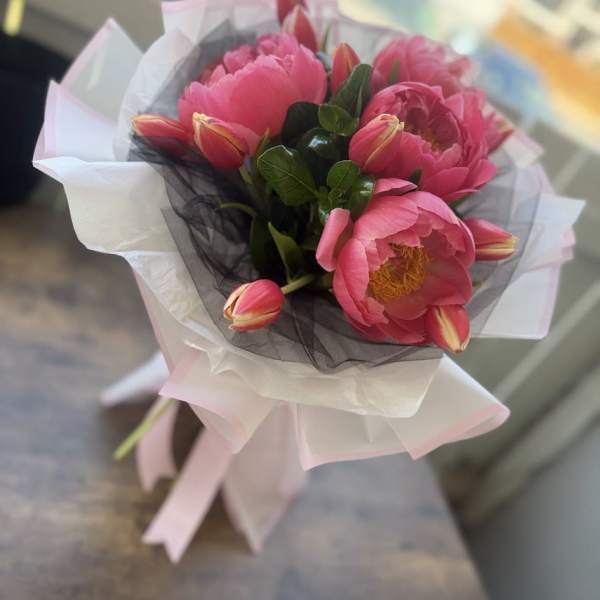 Peony & Tulip Whisper