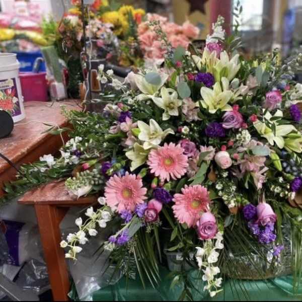 Elegant Beauty Casket Spray