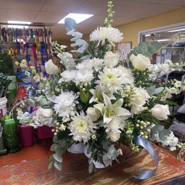 Elegant Grace White Urn