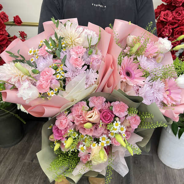 Florist choice-Spring pink mix