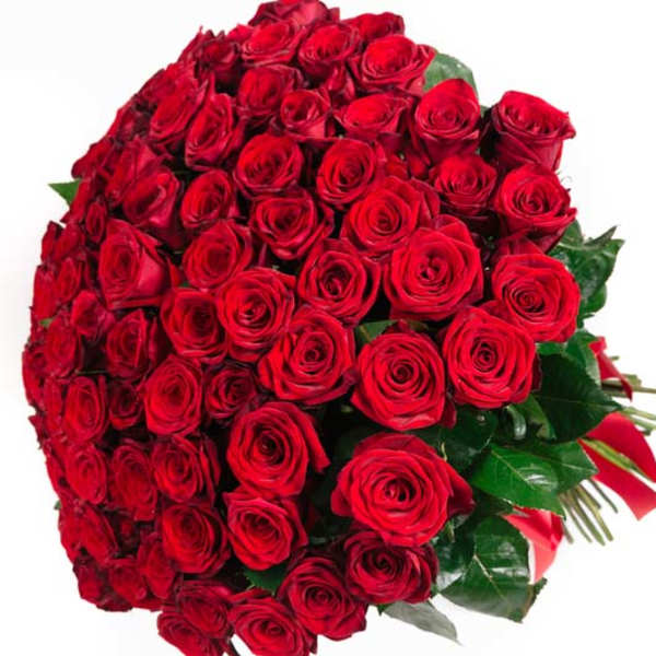 Large bouquet of red roses with green foliage