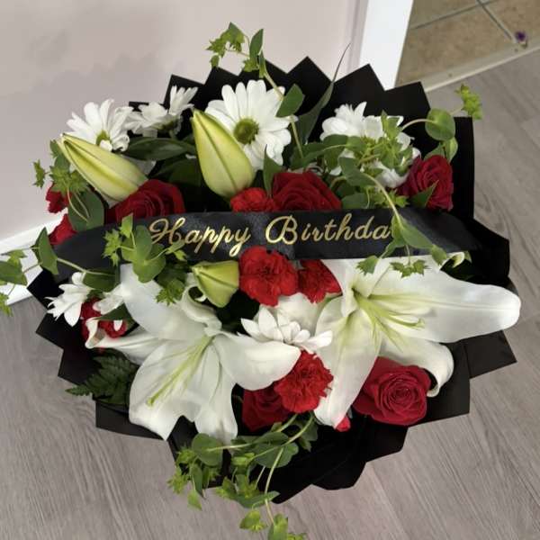 love Birthday bouquet