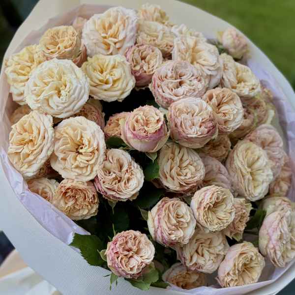 Premium Spray Garden Roses Bouquet