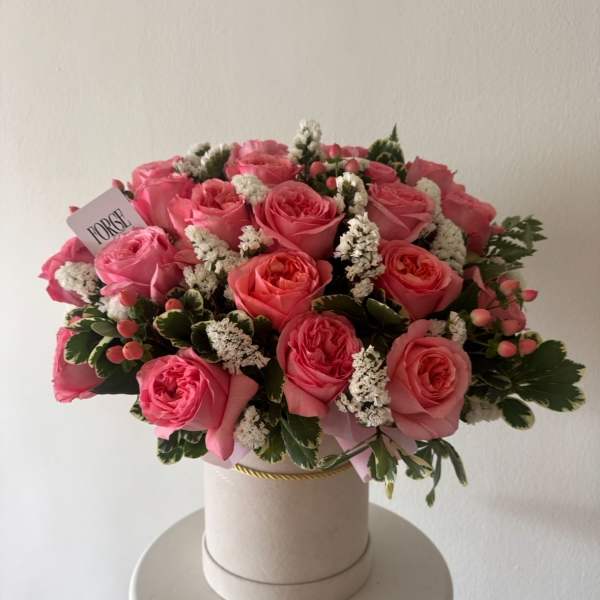 Rosé Garden Hat Box- garden roses, pittosporum,statice