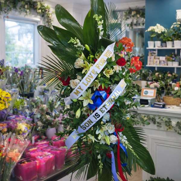 Patriotic Tribute Spray