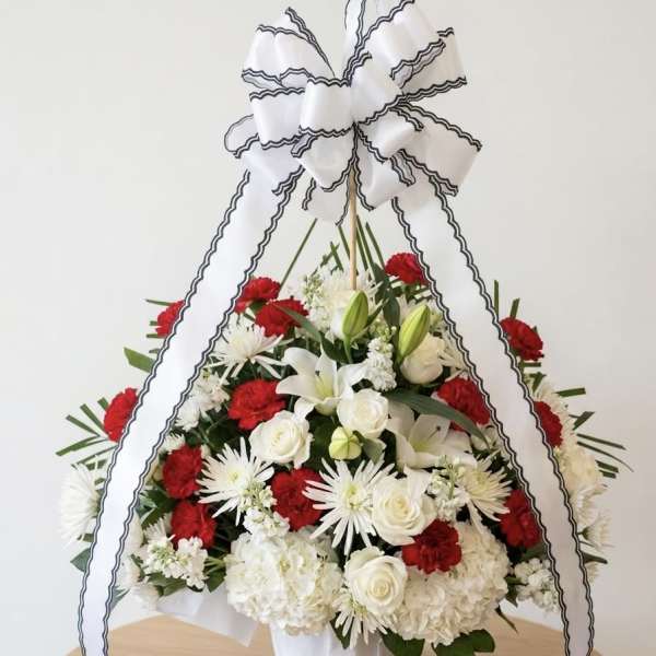 Sympathy Basket 4