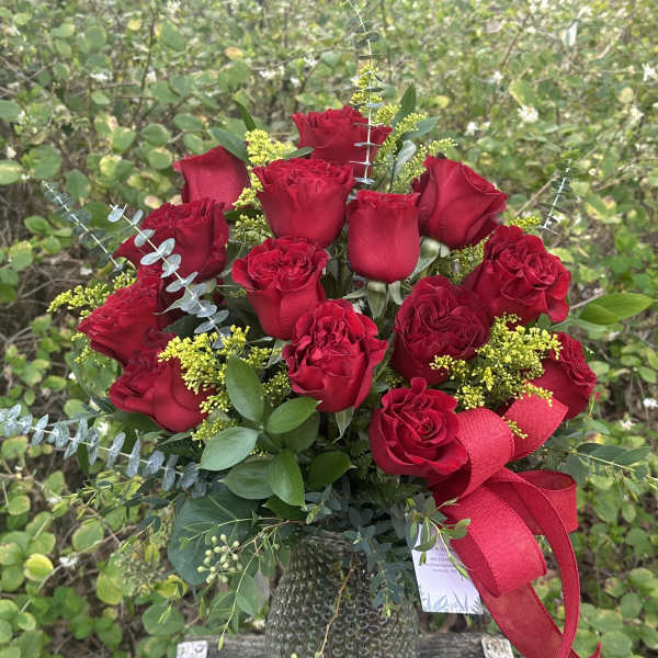 Compact Two Dozen Roses