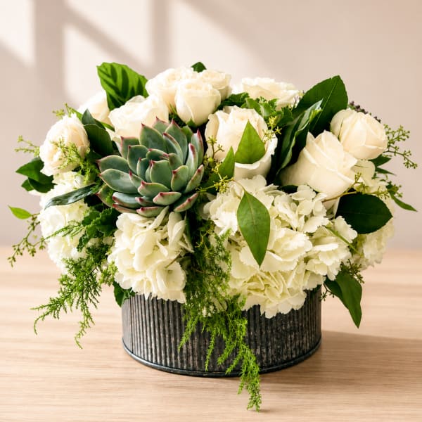 Roses & Succulents Arrangement – Rustic Charm Meets Modern Elegance