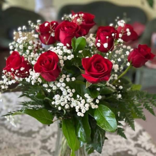 1 Dozen Red Roses