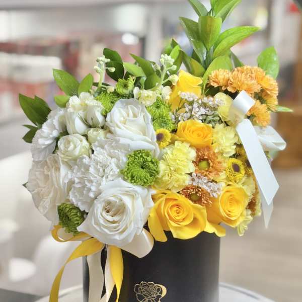 Bumble Bee Blooming Box