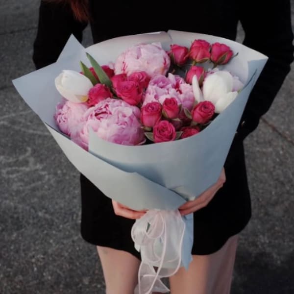 Macaron Peonies Dream - The sweetest way to brighten your lover’s day