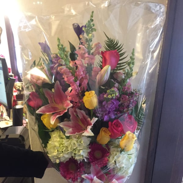 Elegant Garden Bouquet