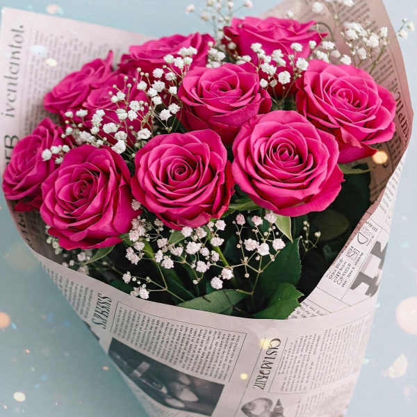 Hot Pink Roses Dozen Bouquet with Baby’s Breath – Premium Gift Wrap