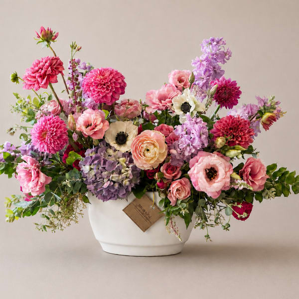 Juliette – Elegant Garden Flower Arrangement | Same-Day Delivery Los Angeles