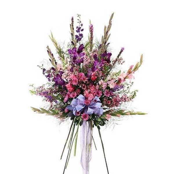 Elegance and Simplicity Standing Spray