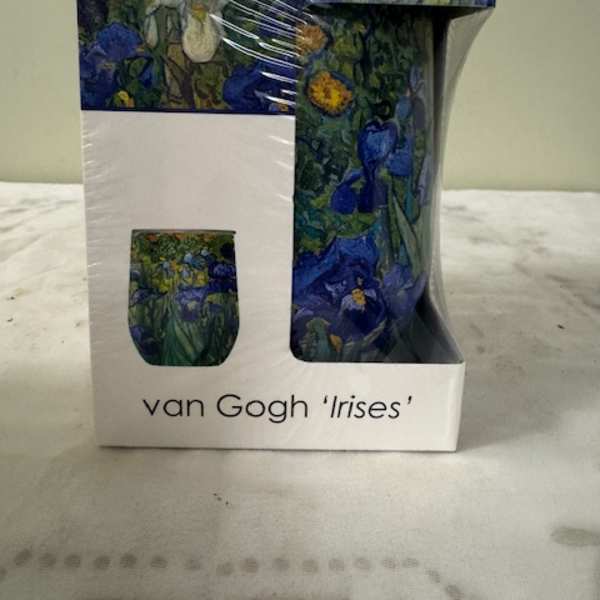 Van Gogh "Irises" gift box with floral artwork