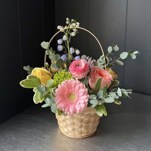 PETITE SEASONAL BASKET