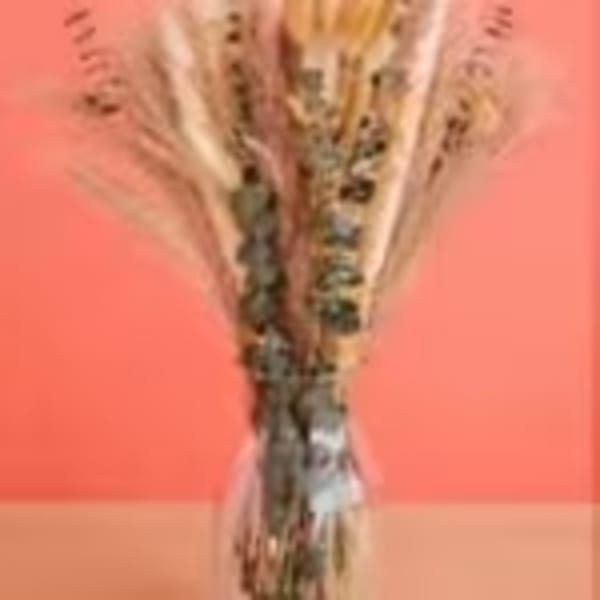 Naturally Dried Mixed Floral Vase